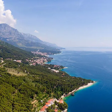 Apartments With Parking Space Brela, Makarska - 11552 Apartman