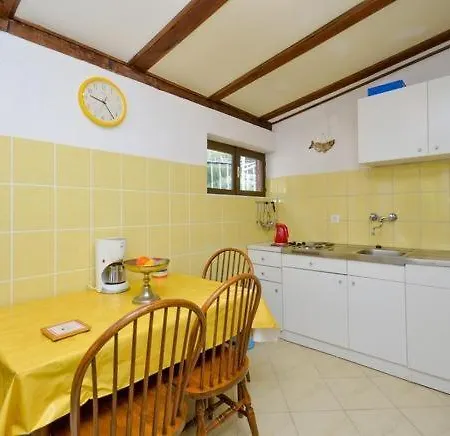Apartmán With Parking Space Brela, Makarska - 11552