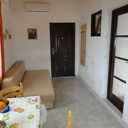 Apartmán With Parking Space Brela, Makarska - 11552 Brela