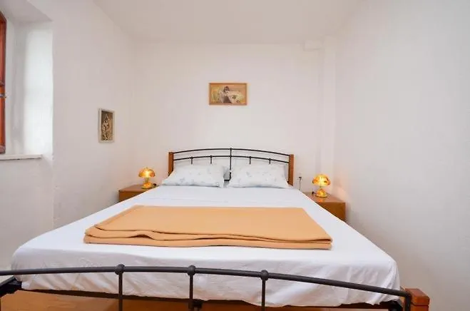 Apartments With Parking Space Brela, Makarska - 11552 Apartman Brela